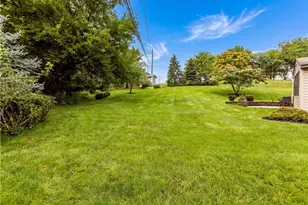 118 Kinross Ln, Ross Twp, PA 15237 - Photo 5