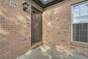 136 Cambridge Dr, Springdale Township, PA 15049 - Photo 3