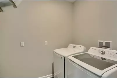 107 Deana Dr, Robinson Twp, PA 15136 - Photo 15