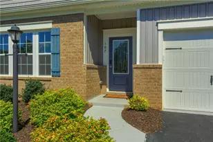 107 Deana Dr, Robinson Twp, PA 15136 - Photo 3
