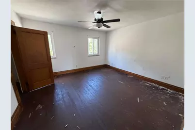 818 Lamont St, Stowe Township, PA 15136 - Photo 11