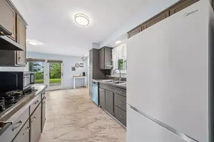 44 Chris Ct, Pittsburgh, PA 15239 - Photo 13
