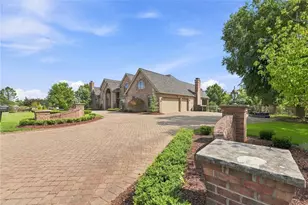 6002 Great Oak Dr, Murrysville, PA 15632 - Photo 3