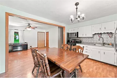 124 Thompson Rd, Findley Township, PA 16137 - Photo 9