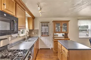 367 Marylea Ave, Pittsburgh, PA 15227 - Photo 11