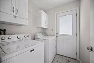 822 Venetia Rd, Peters Township, PA 15367 - Photo 11
