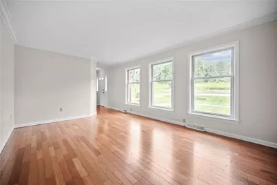 822 Venetia Rd, Peters Township, PA 15367 - Photo 3