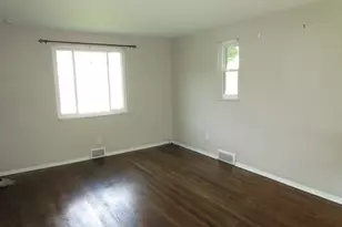 3020 Hebron Dr, Pittsburgh, PA 15235 - Photo 3