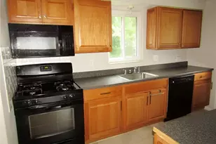 3020 Hebron Dr, Pittsburgh, PA 15235 - Photo 11