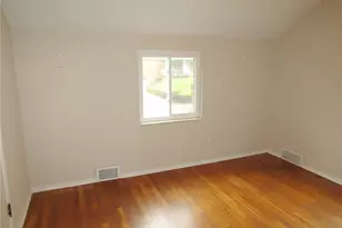 3020 Hebron Dr, Pittsburgh, PA 15235 - Photo 17