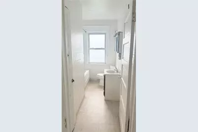 1214 E Washington St, New Castle, PA 16101 - Photo 7