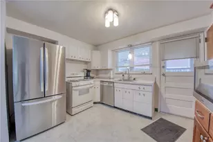 1405 Overdale Dr, West Homestead, PA 15120 - Photo 13