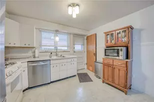 1405 Overdale Dr, West Homestead, PA 15120 - Photo 15