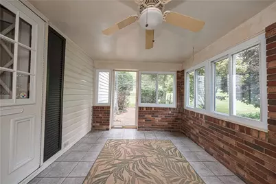 954 Auburn Ln, Irwin, PA 15642 - Photo 9