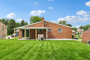 2853 Oneill Dr, Bethel Park, PA 15102 - Photo 45