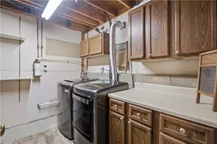 331 Rolling Hills Rd, Economy, PA 15042 - Photo 23