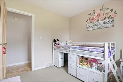 331 Rolling Hills Rd, Economy, PA 15042 - Photo 17