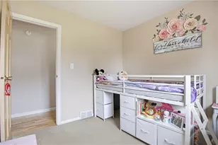 331 Rolling Hills Rd, Economy, PA 15042 - Photo 17