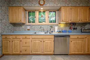 44 Brucewood Dr, Pittsburgh, PA 15228 - Photo 21