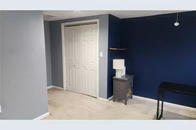 425 Summit Ave, Ellwood City, PA 16117 - Photo 17