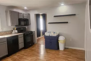 425 Summit Ave, Ellwood City, PA 16117 - Photo 7