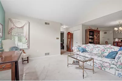 1492 Greenbriar Drive, South Park, PA 15129 - Photo 7