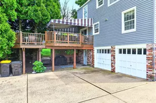519 Diablo Dr, Bethel Park, PA 15102 - Photo 5