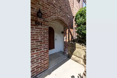 604 Maplewood Ct, Ross Twp, PA 15237 - Photo 3