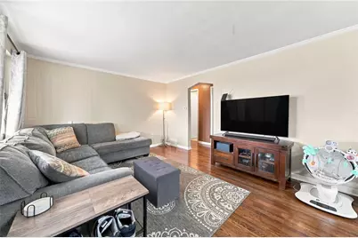 2202 Juanita Dr, Robinson Twp, PA 15108 - Photo 5