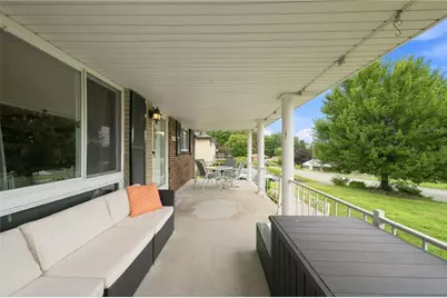 2202 Juanita Dr, Robinson Twp, PA 15108 - Photo 3