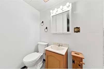 2202 Juanita Dr, Robinson Twp, PA 15108 - Photo 27