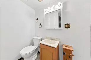 2202 Juanita Dr, Robinson Twp, PA 15108 - Photo 27