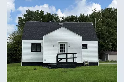 323 Warner Aly, Taylor Township, PA 16101 - Photo 3