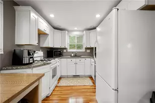 325 Conniston Ave, Pittsburgh, PA 15210 - Photo 9