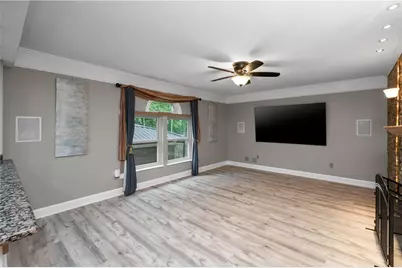 241 Jaclyn Dr, Cranberry Township, PA 16066 - Photo 7