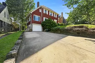 211 Newburn Dr, Pittsburgh, PA 15216 - Photo 3