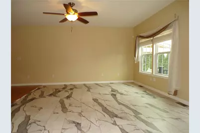 301 Maple Ridge Dr, Canonsburg, PA 15317 - Photo 3