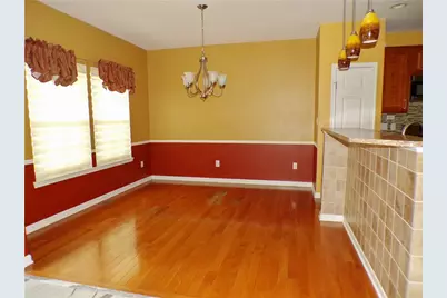 301 Maple Ridge Dr, Canonsburg, PA 15317 - Photo 5
