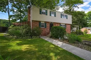 1520 Woodstream Dr, Pittsburgh, PA 15116 - Photo 1