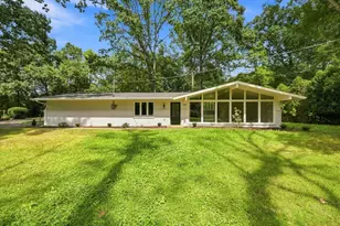 444 Leawood Dr, Neshannock Township, PA 16105 - Photo 1