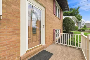 222 Great Smokey Dr, Pittsburgh, PA 15239 - Photo 3