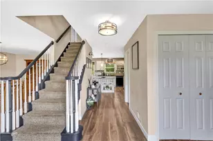 1050 Windy Oak Dr, Pittsburgh, PA 15239 - Photo 11