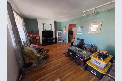 7910 Graff Ave, Pittsburgh, PA 15218 - Photo 5