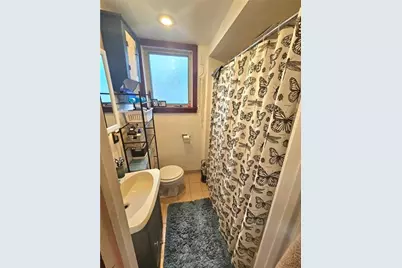 7910 Graff Ave, Pittsburgh, PA 15218 - Photo 13