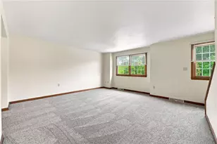 1124 Cranston Dr, Greensburg, PA 15601 - Photo 11
