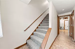 1124 Cranston Dr, Greensburg, PA 15601 - Photo 3