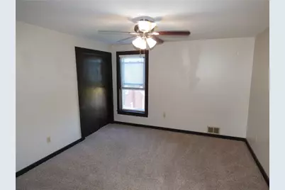 2709 Middletown Rd #2, Pittsburgh, PA 15205 - Photo 9