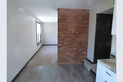 2709 Middletown Rd #2, Pittsburgh, PA 15205 - Photo 5