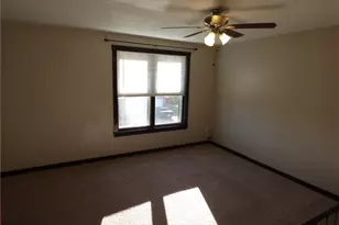2709 Middletown Rd, Pittsburgh, PA 15205 - Photo 13