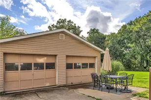 16 E Gaskill Ave, Jeannette, PA 15644 - Photo 31